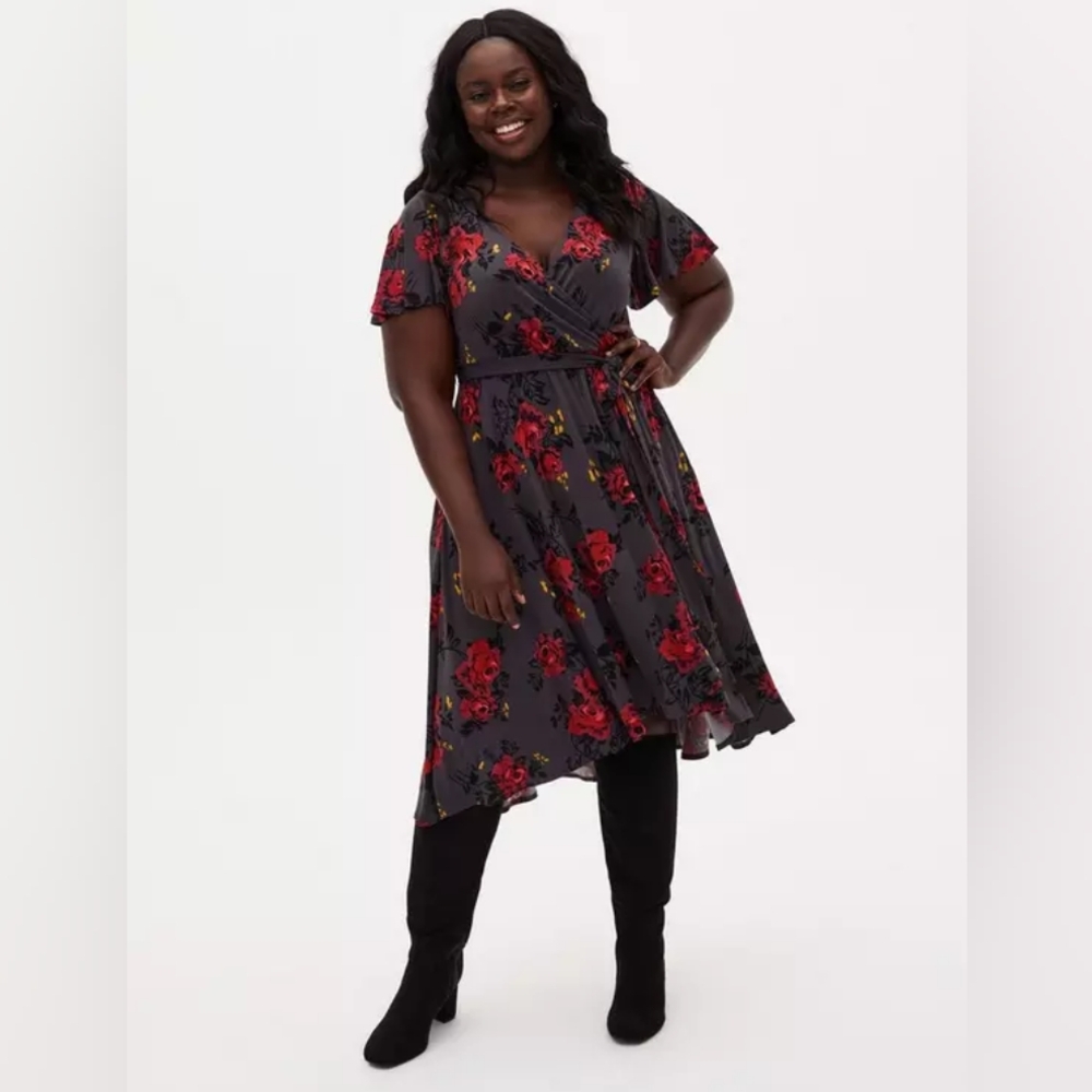 Torrid 5x Rose Grey Floral Studio Knit Wrap Midi Dress